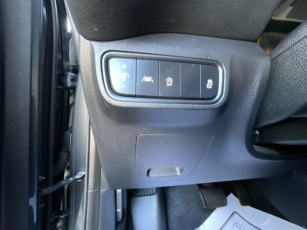 Used 2020 Kia Soul GT-Line FWD image 30