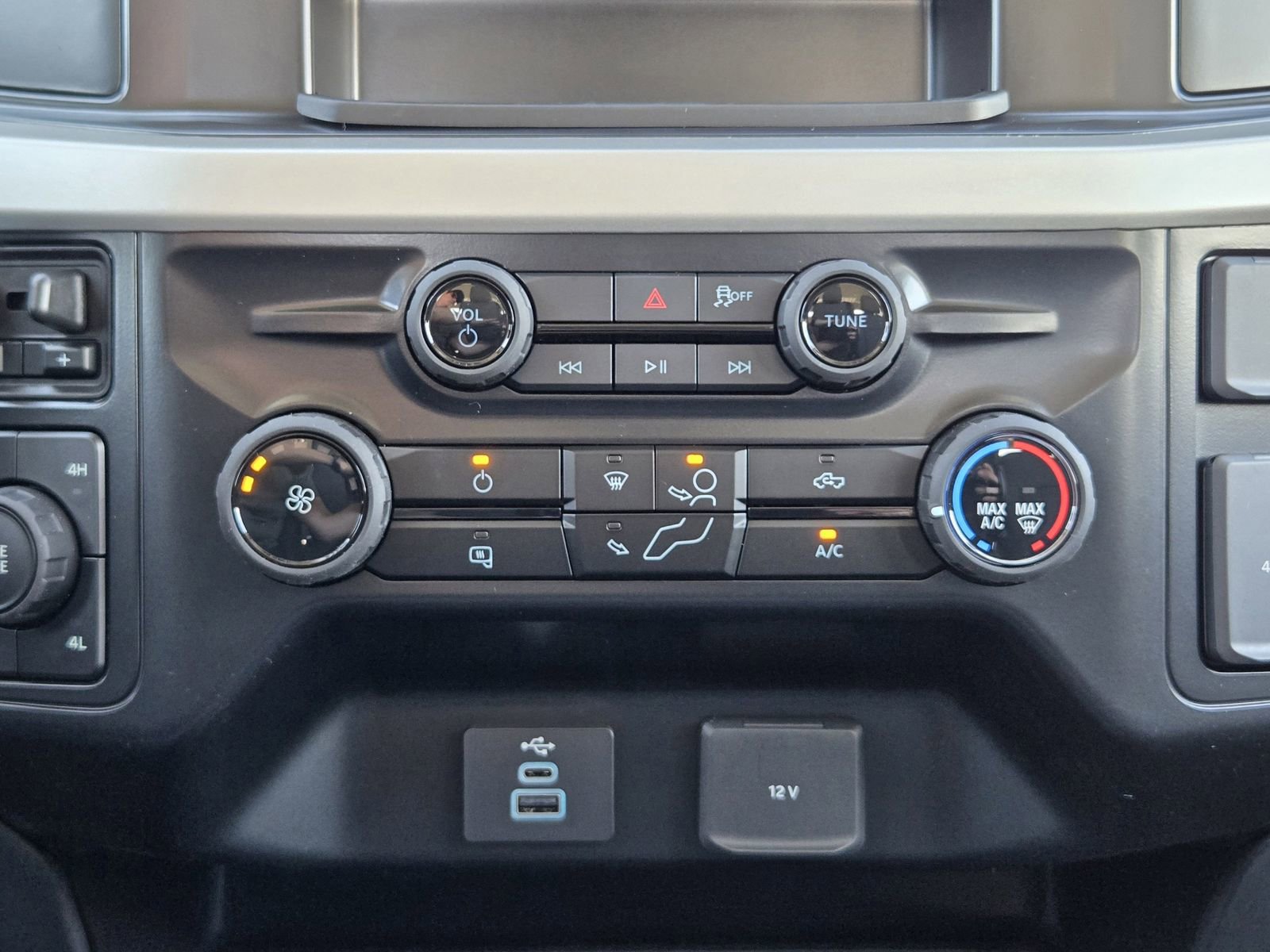 New 2026 Ford F250 XL w/ STX Appearance Package image 21