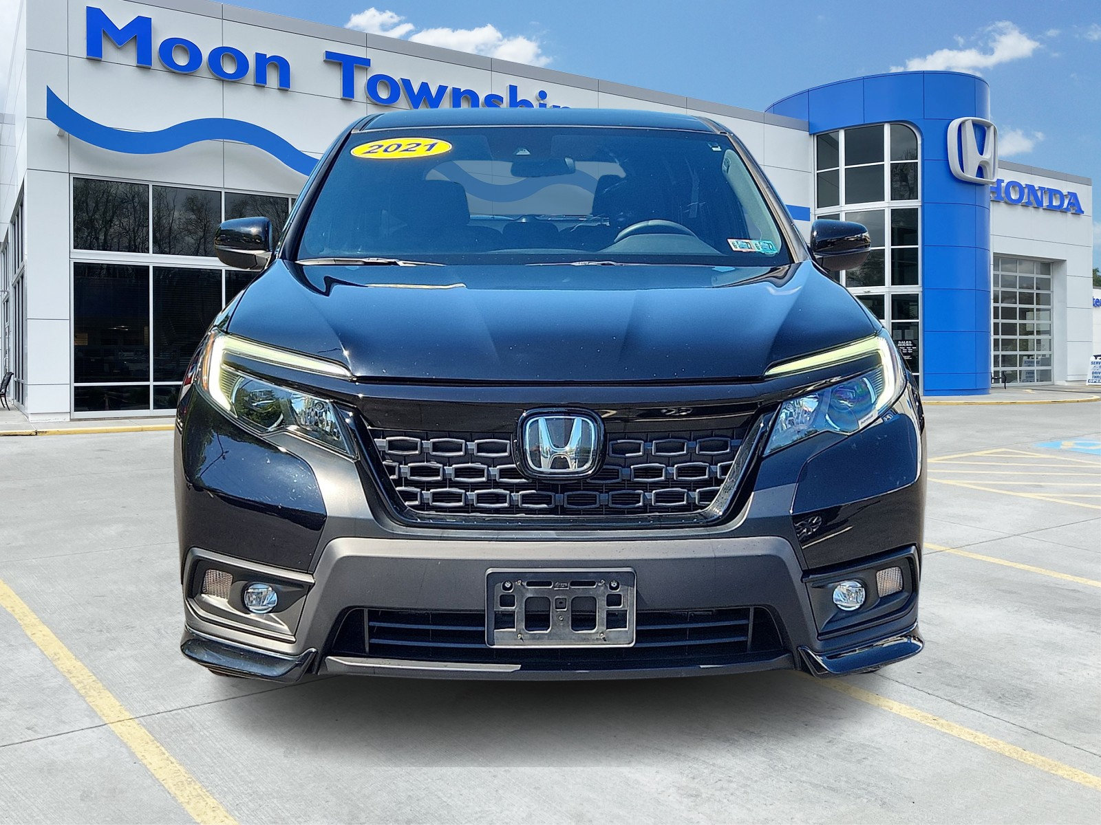 Used 2021 Honda Passport Sport image 2