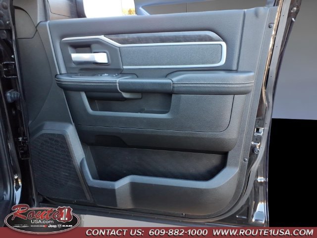 Used 2022 RAM 2500 Big Horn w/ Level C Equiment Group AWD/4WD image 29