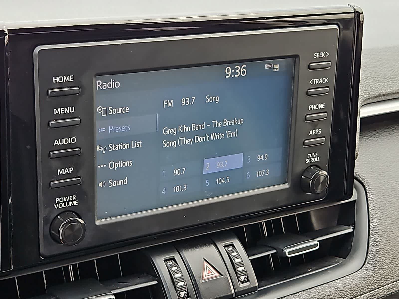 Used 2019 Toyota RAV4 XLE Premium w/ Cold Weather Package AWD/4WD image 19