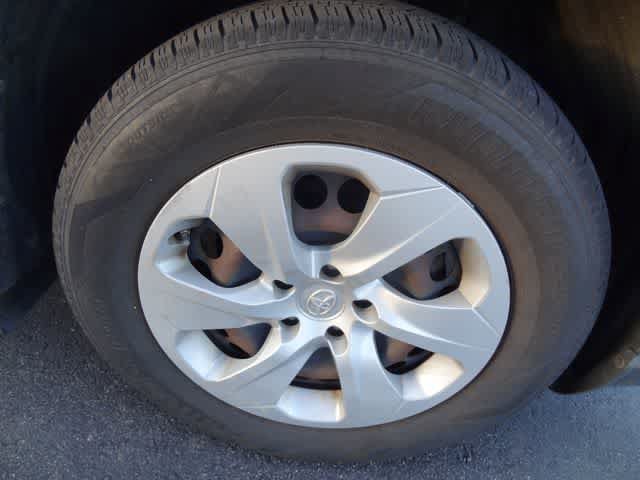 Used 2019 Toyota RAV4 LE w/ Carpet Mat Package FWD image 18