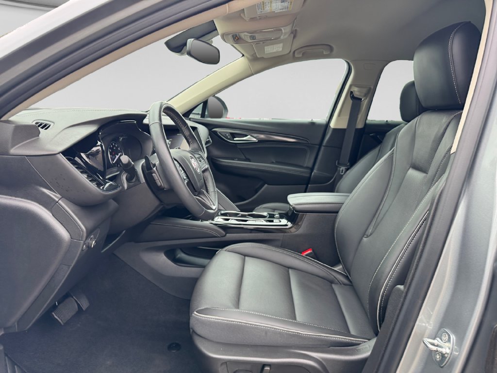 Used 2023 Buick Envision Essence AWD/4WD image 18