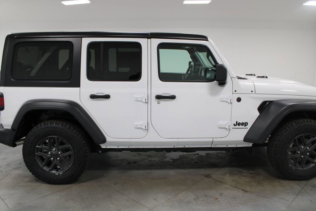 Used 2024 Jeep Wrangler Sport S image 11