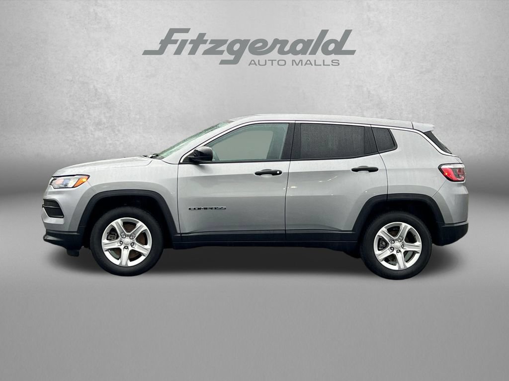 Used 2023 Jeep Compass Sport AWD/4WD image 5