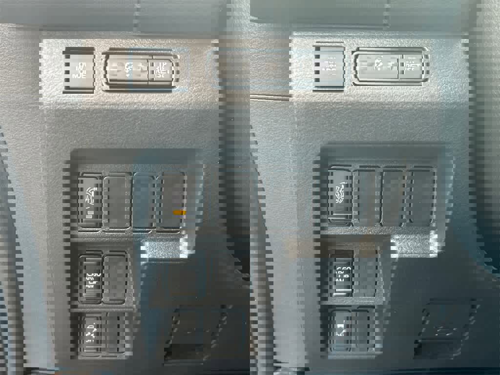 Used 2022 Nissan Frontier SV w/ Technology Package image 29