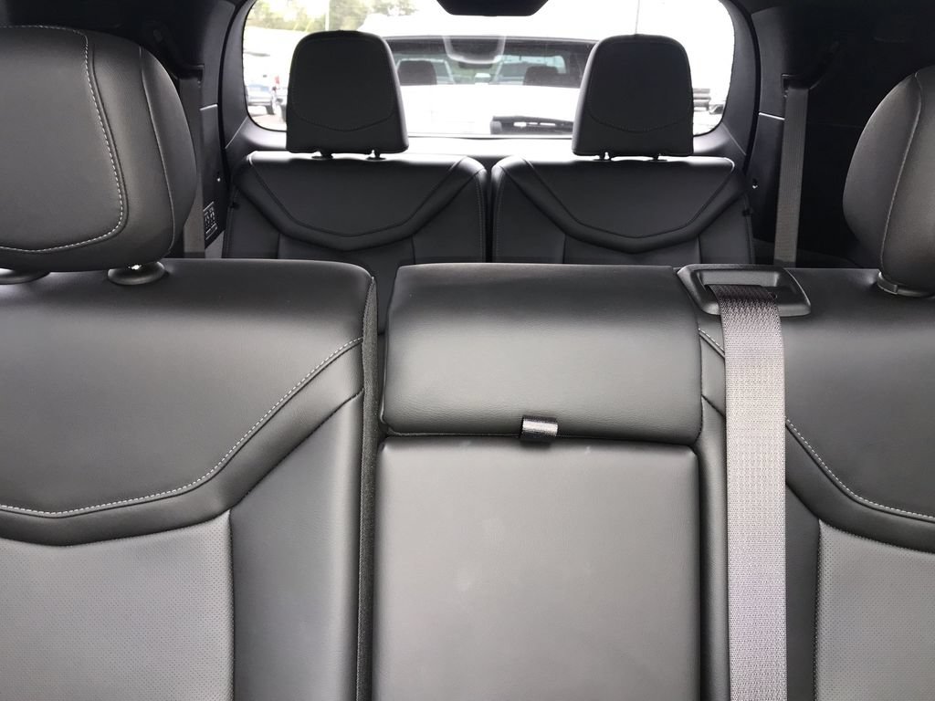 Used 2024 Cadillac XT6 Sport AWD/4WD image 24