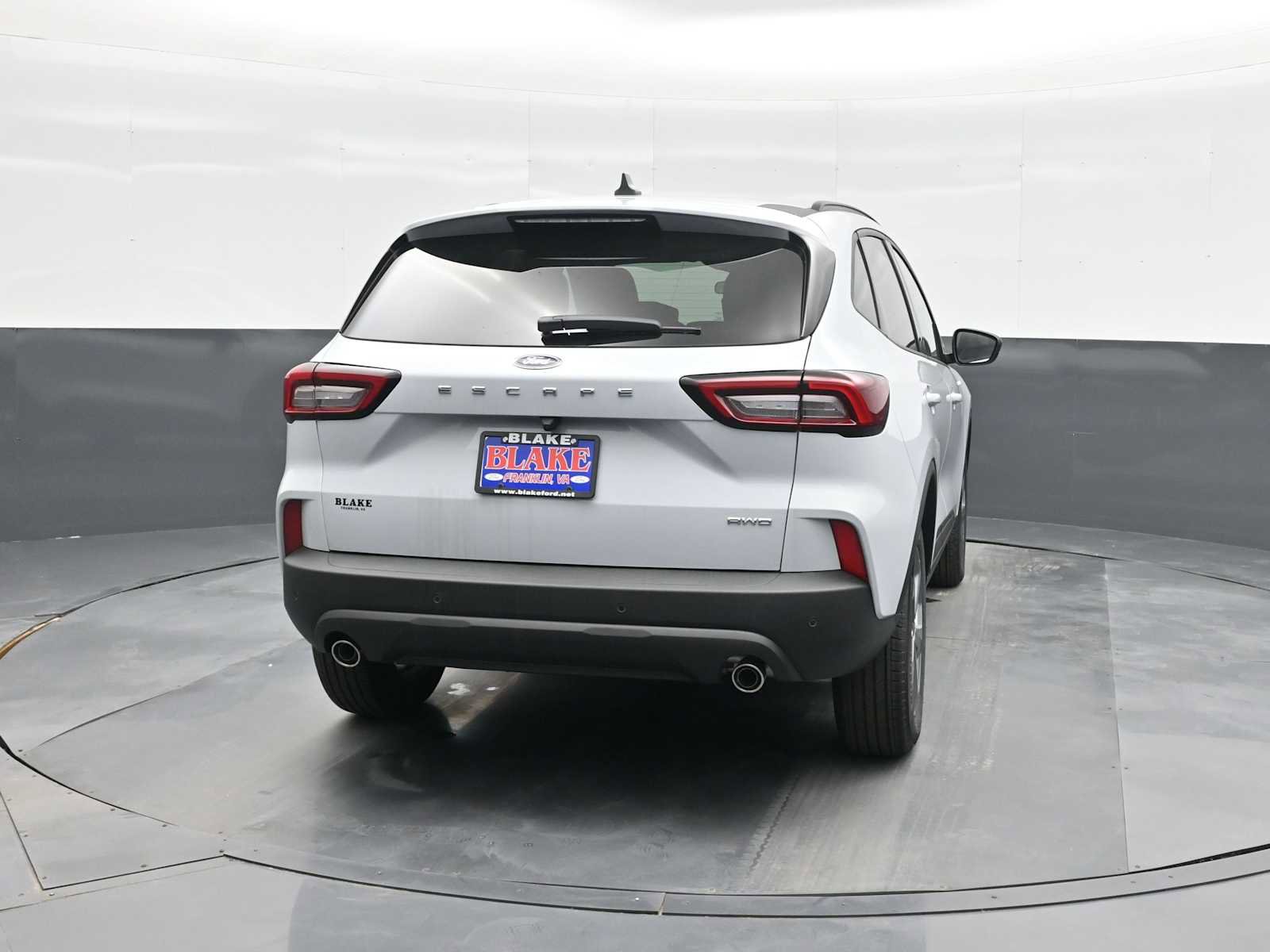 New 2026 Ford Escape ST-Line w/ Tech Pack #1 image 8