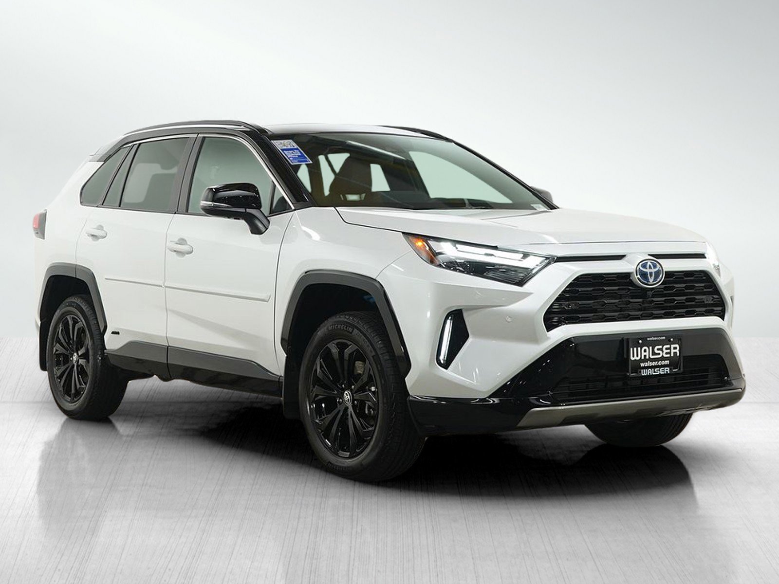 Used 2024 Toyota RAV4 XSE w/ Advanced Technology Package image 7