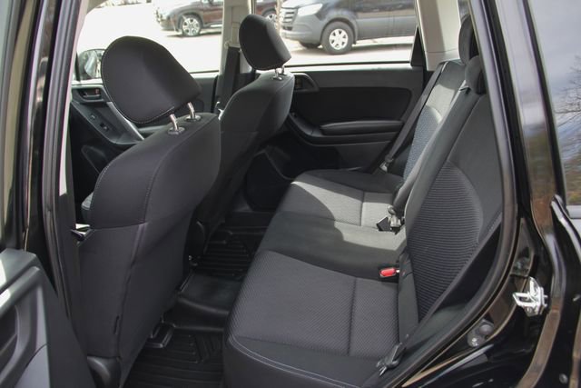 Used 2016 Subaru Forester 2.5i w/ Alloy Wheel Package image 29