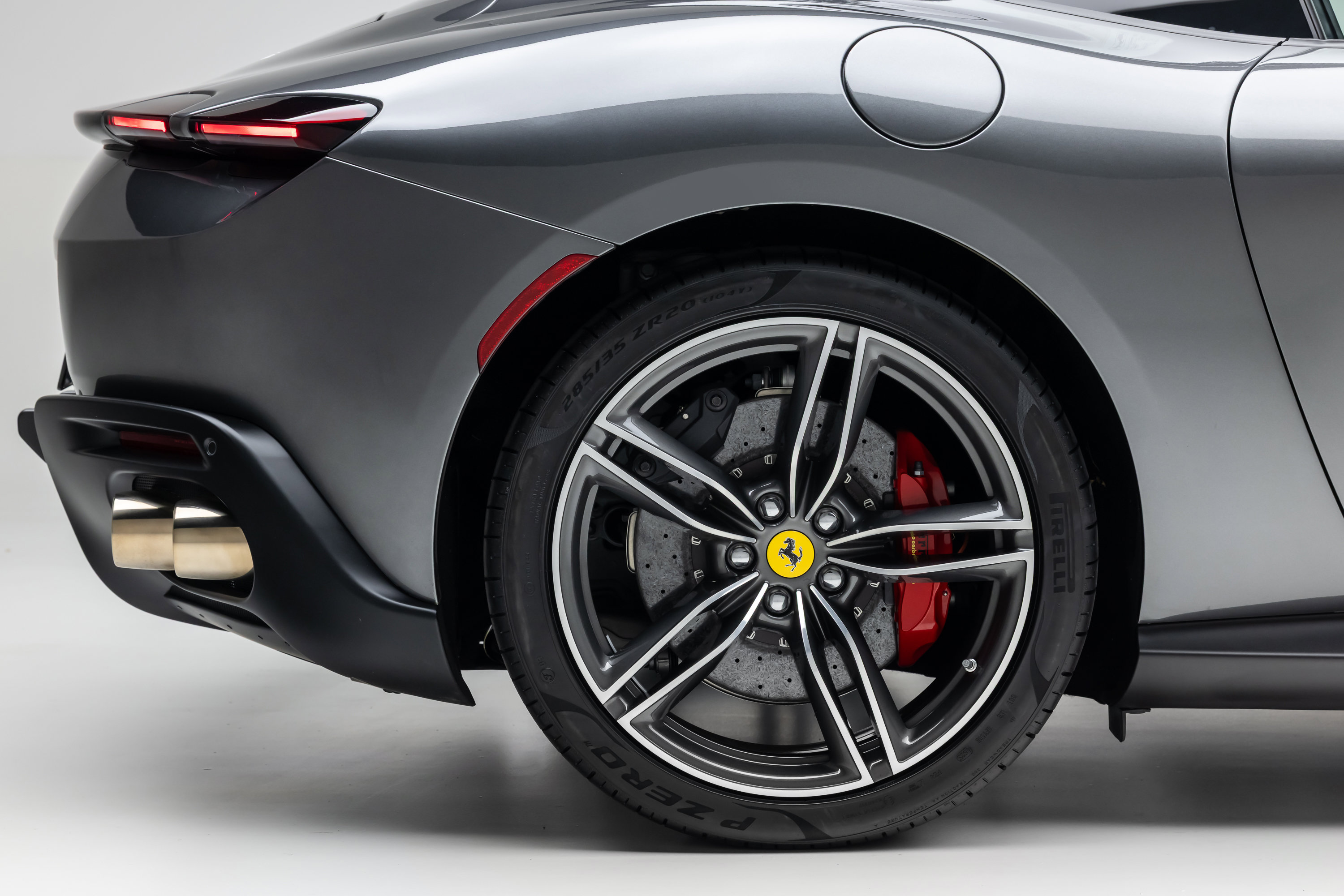 Used 2022 Ferrari Roma RWD image 25