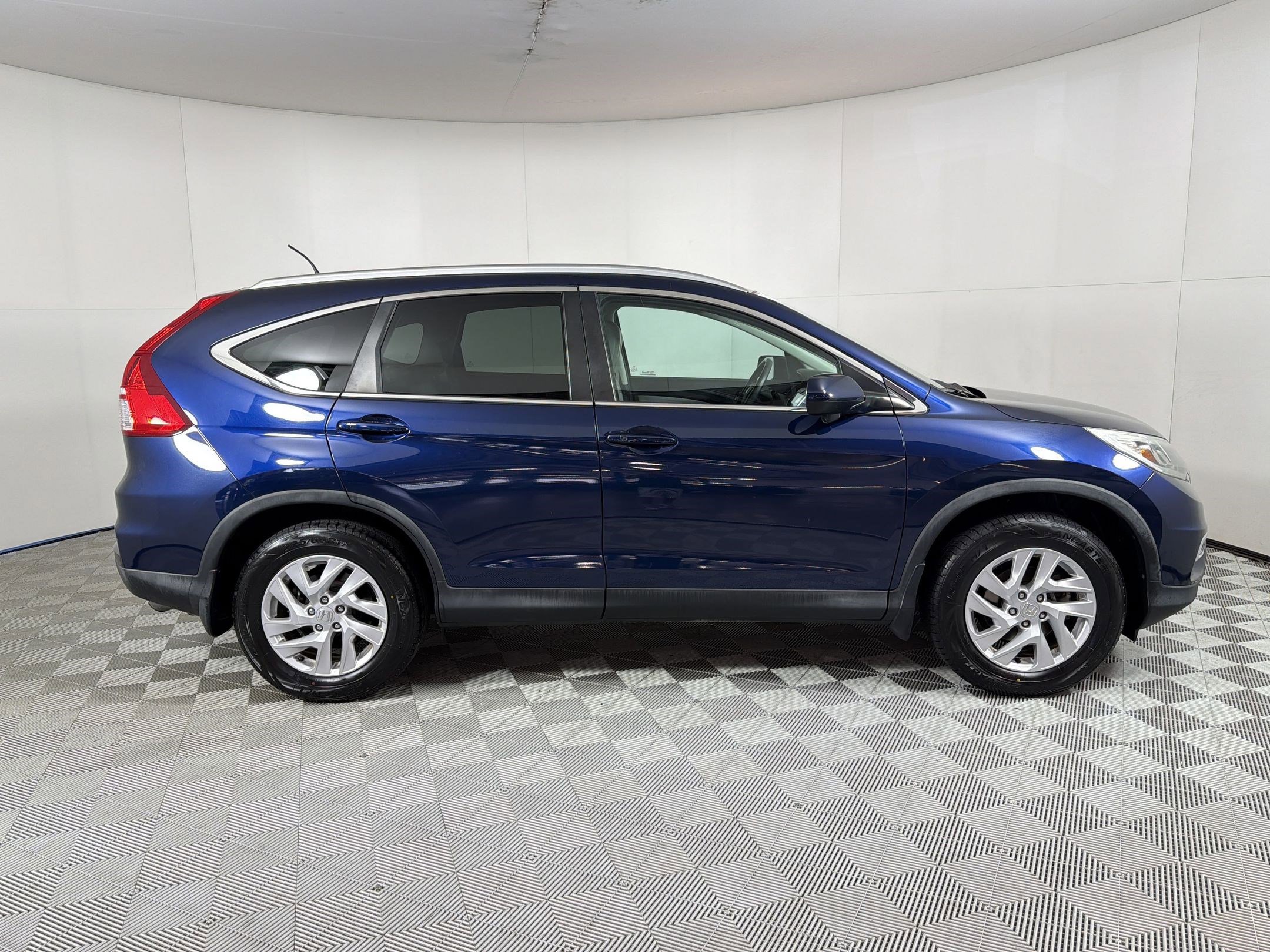 Used 2016 Honda CR-V EX-L image 8