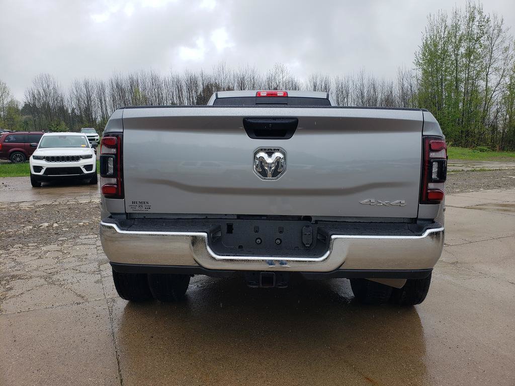 Certified 2024 RAM 3500 Tradesman w/ Chrome Appearance Group AWD/4WD image 4