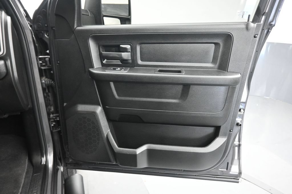 Used 2025 RAM 3500 Tradesman AWD/4WD image 43