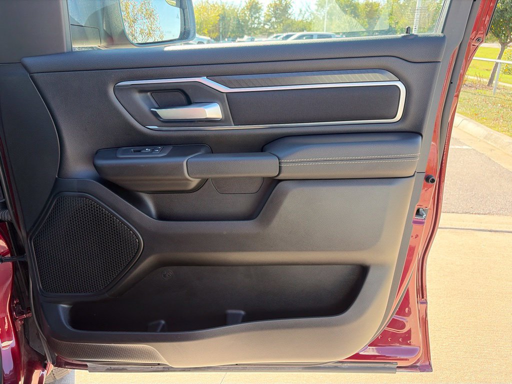 Used 2025 RAM 1500 Big Horn AWD/4WD image 24