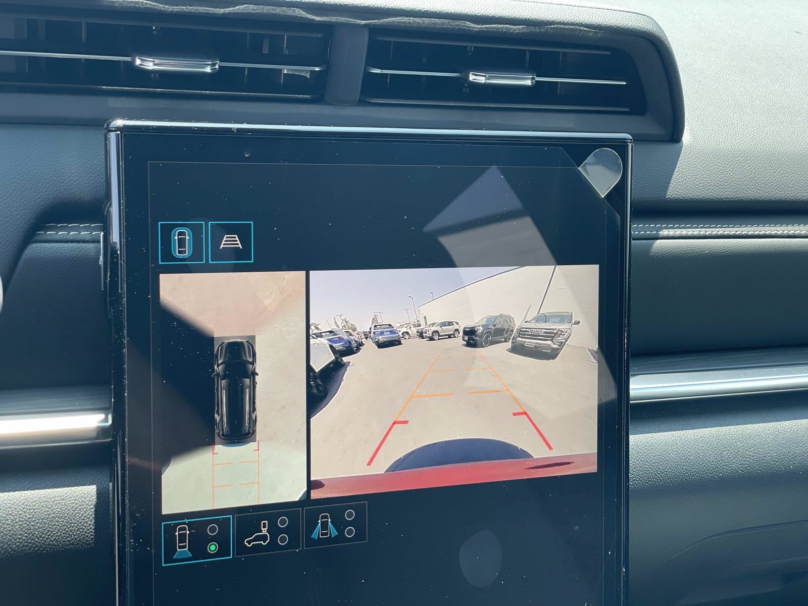 New 2026 GMC Terrain Elevation w/ Technology Package II FWD image 14