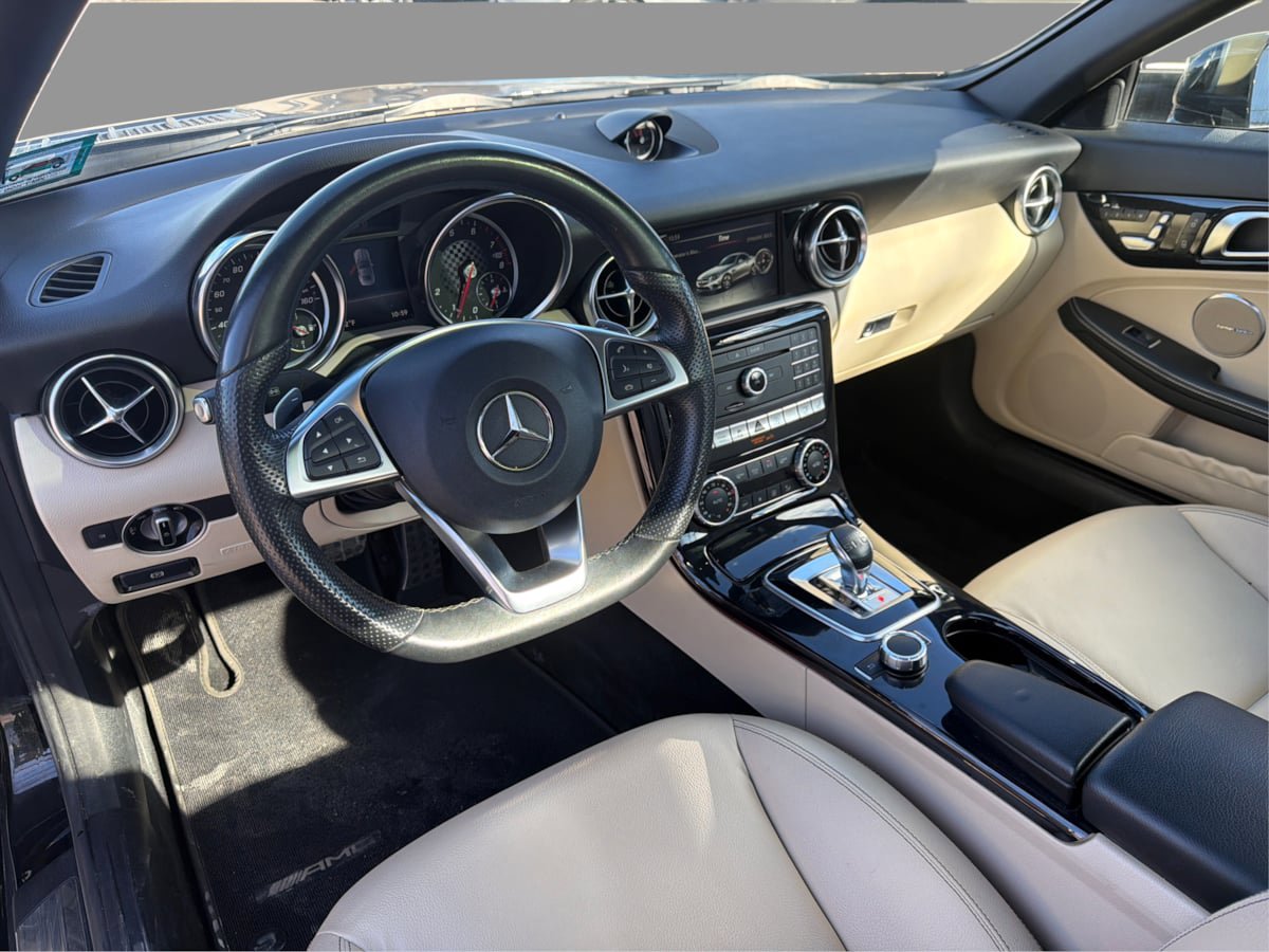 Used 2020 Mercedes-Benz SLC 300 w/ Premium Package image 36