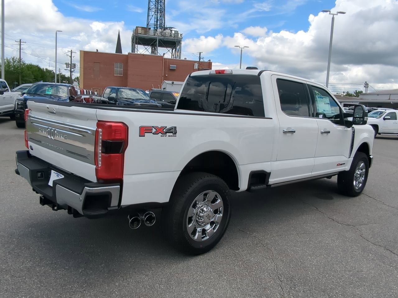 New 2025 Ford F350 King Ranch w/ Chrome Package video 4