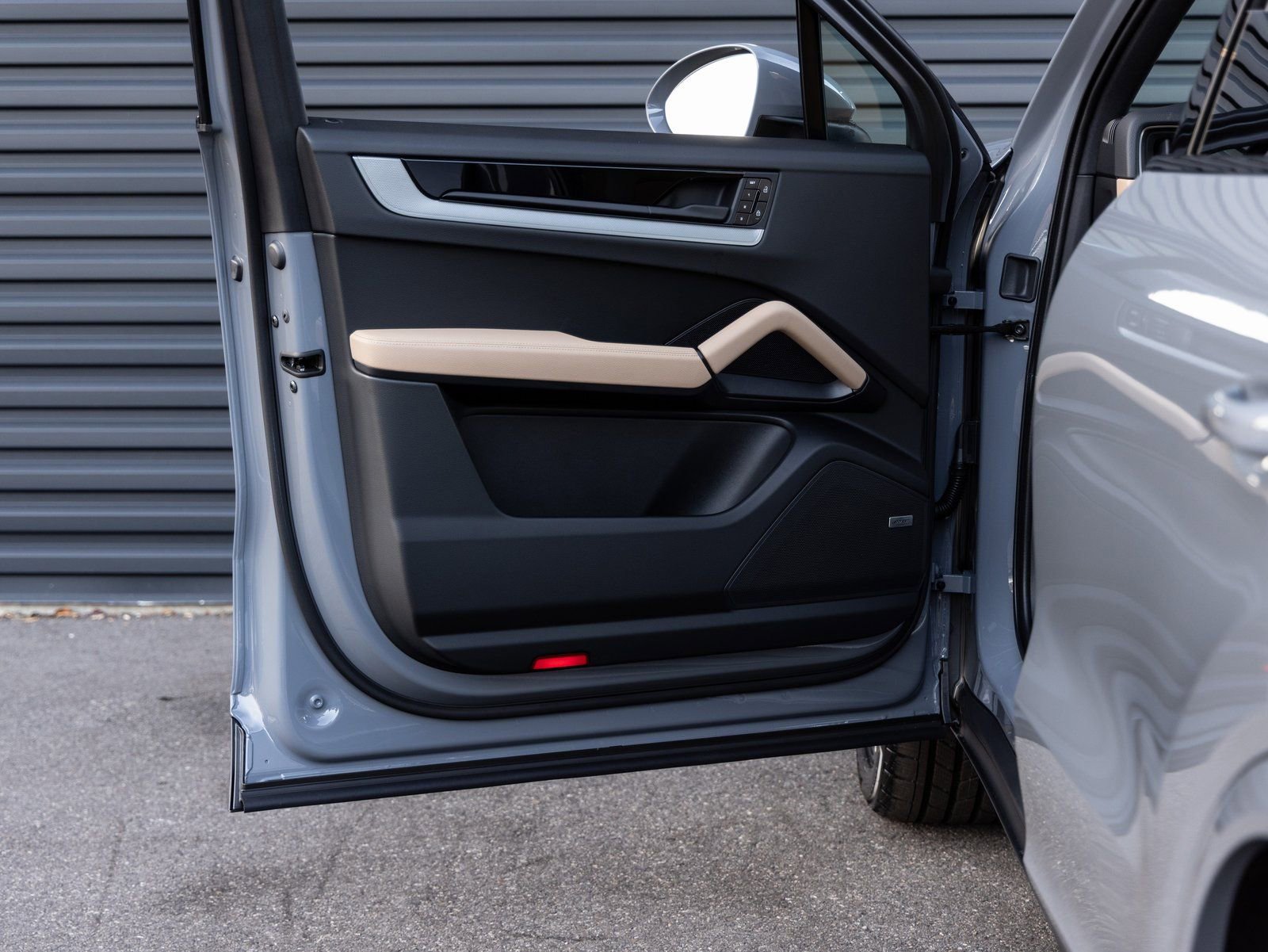 Certified 2026 Porsche Cayenne E-Hybrid image 21