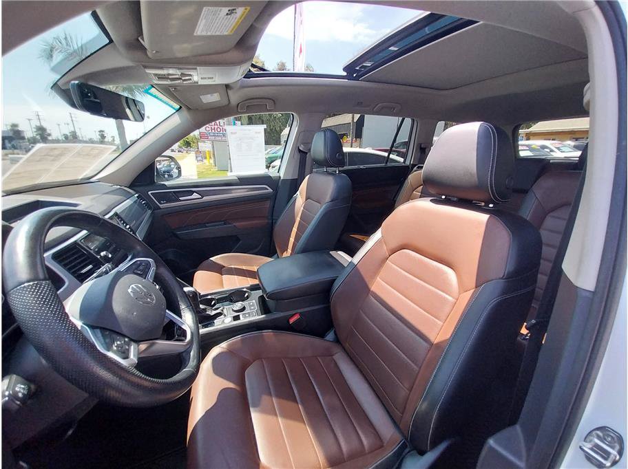 Used 2023 Volkswagen Atlas SEL Premium AWD/4WD image 16