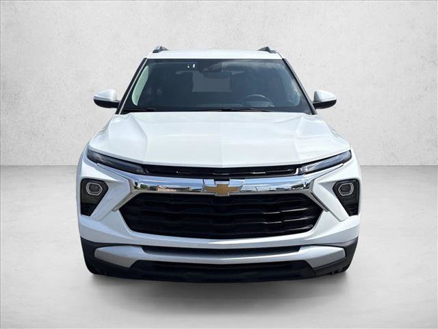 Used 2026 Chevrolet TrailBlazer LT FWD image 2