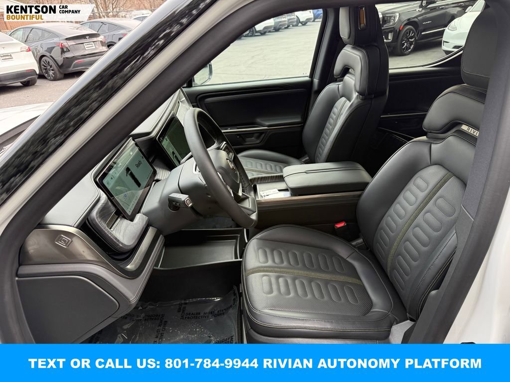 Used 2025 Rivian R1T Adventure image 28