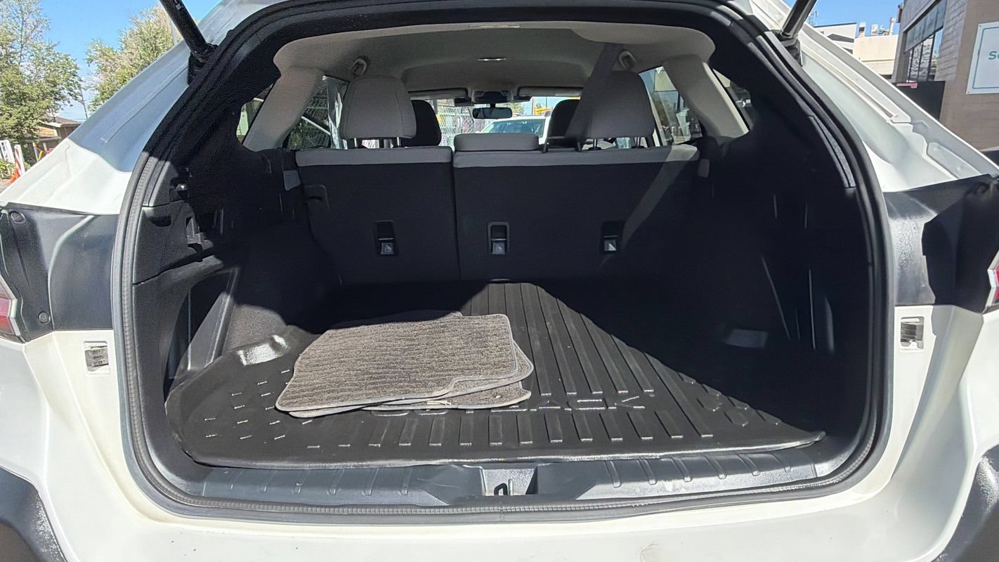 Used 2023 Subaru Outback Premium AWD/4WD image 23