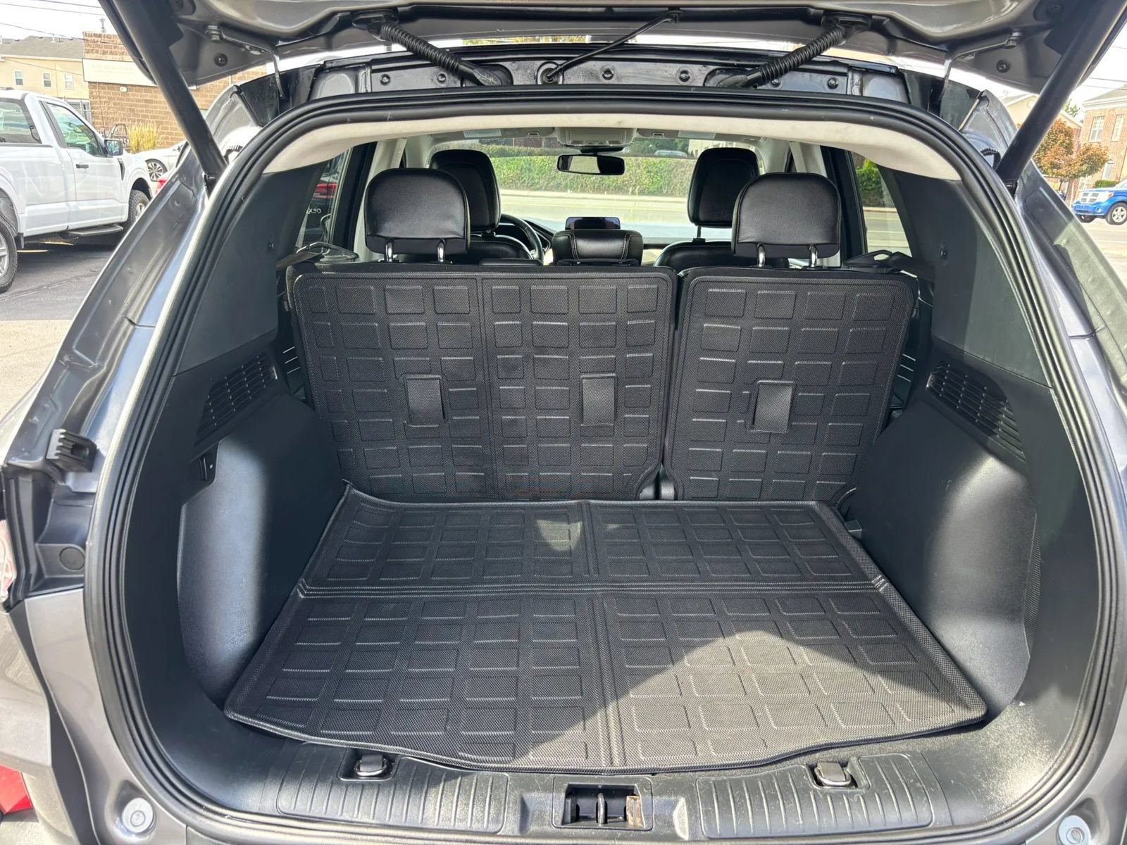 Used 2021 Ford Escape Titanium w/ Titanium Elite Package AWD/4WD image 17