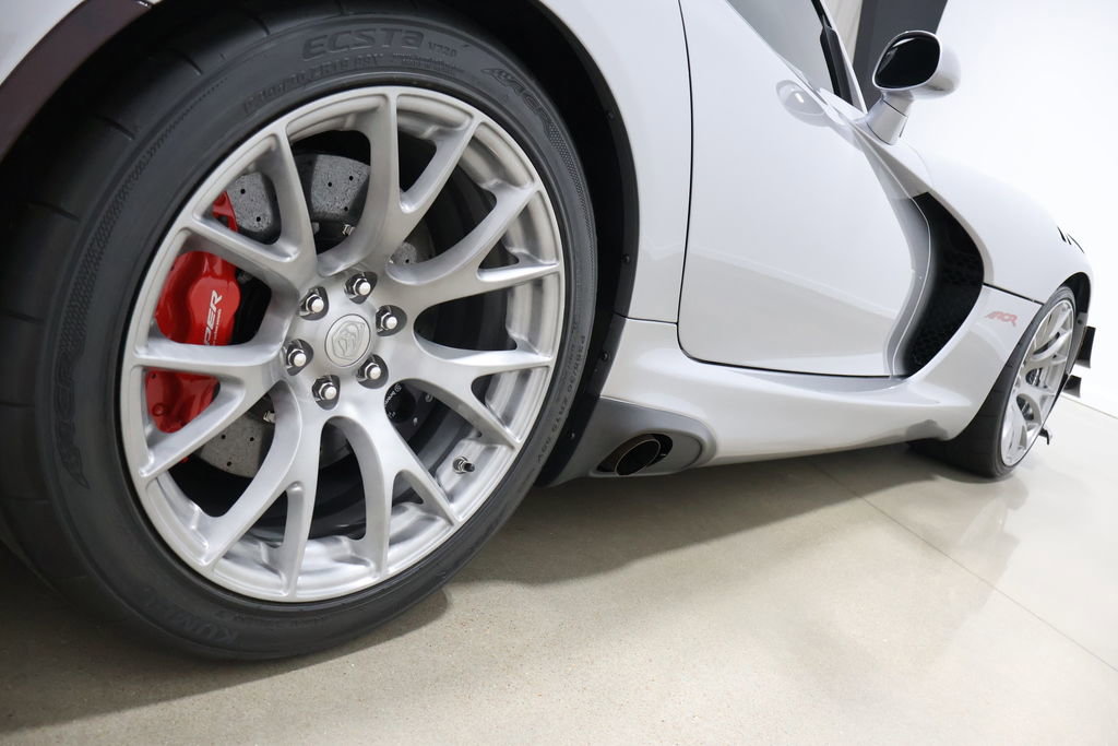 Used 2017 Dodge Viper GTC w/ ACR Package image 29