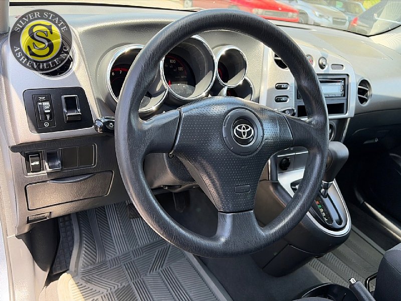 Used 2004 Toyota Matrix FWD image 20