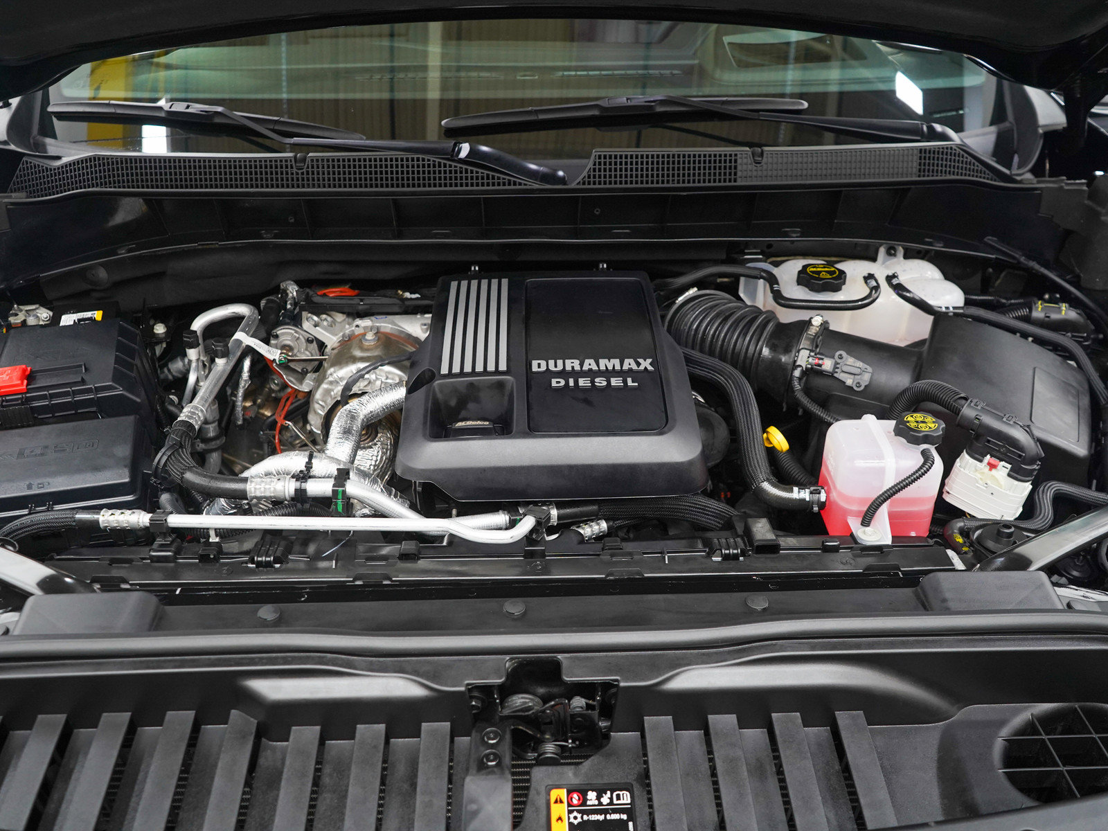 Used 2026 Chevrolet Silverado 1500 High Country w/ Midnight Edition AWD/4WD image 35