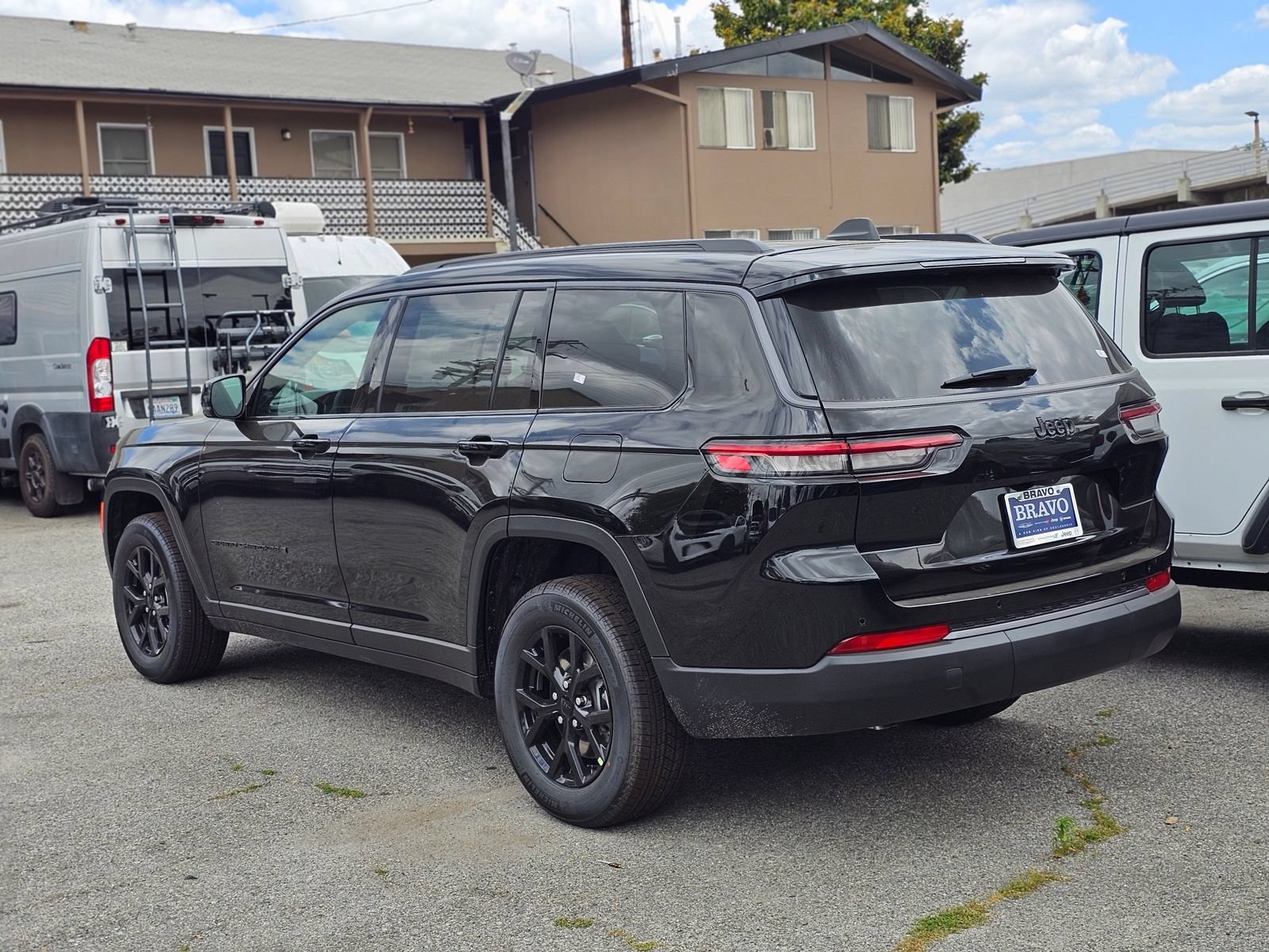 New 2026 Jeep Grand Cherokee L Altitude RWD image 5