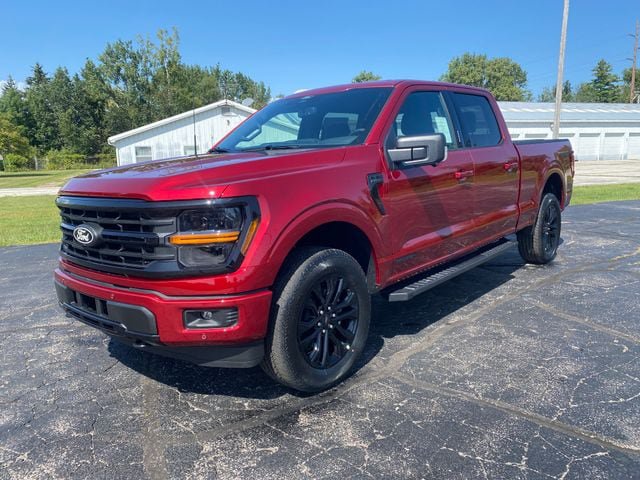 New 2026 Ford F150 XLT w/ Equipment Group 302A MID AWD/4WD 360° Tour