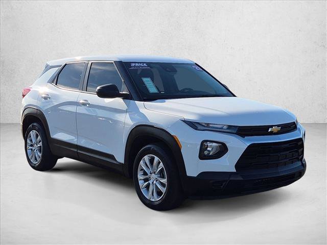 Used 2023 Chevrolet TrailBlazer LS FWD image 3