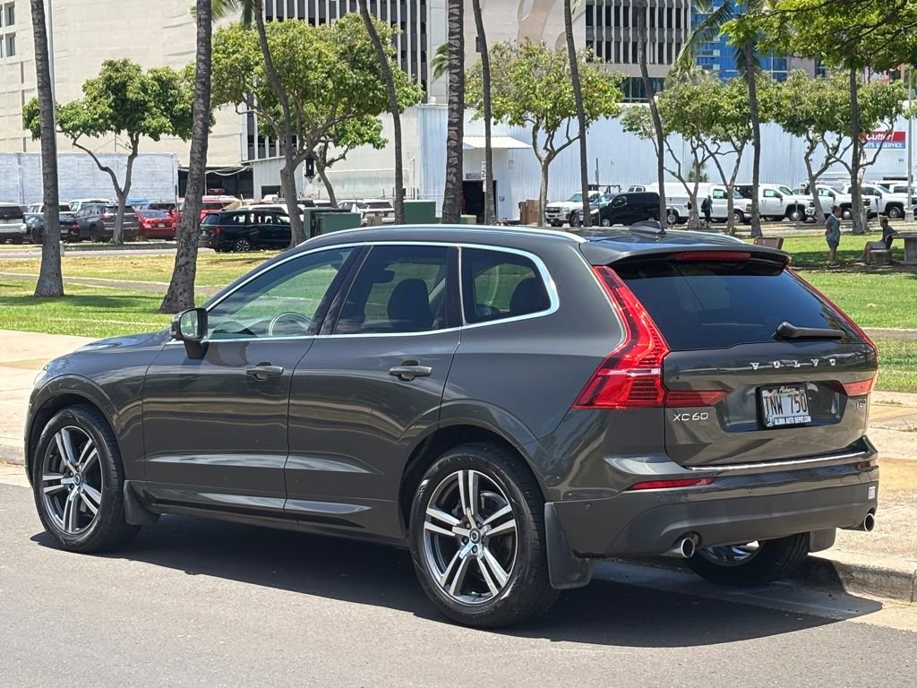 Used 2018 Volvo XC60 T6 Momentum w/ Convenience Package AWD/4WD image 3