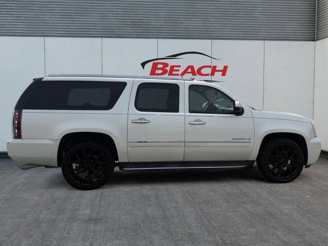 Used 2009 GMC Yukon XL Denali AWD/4WD image 7