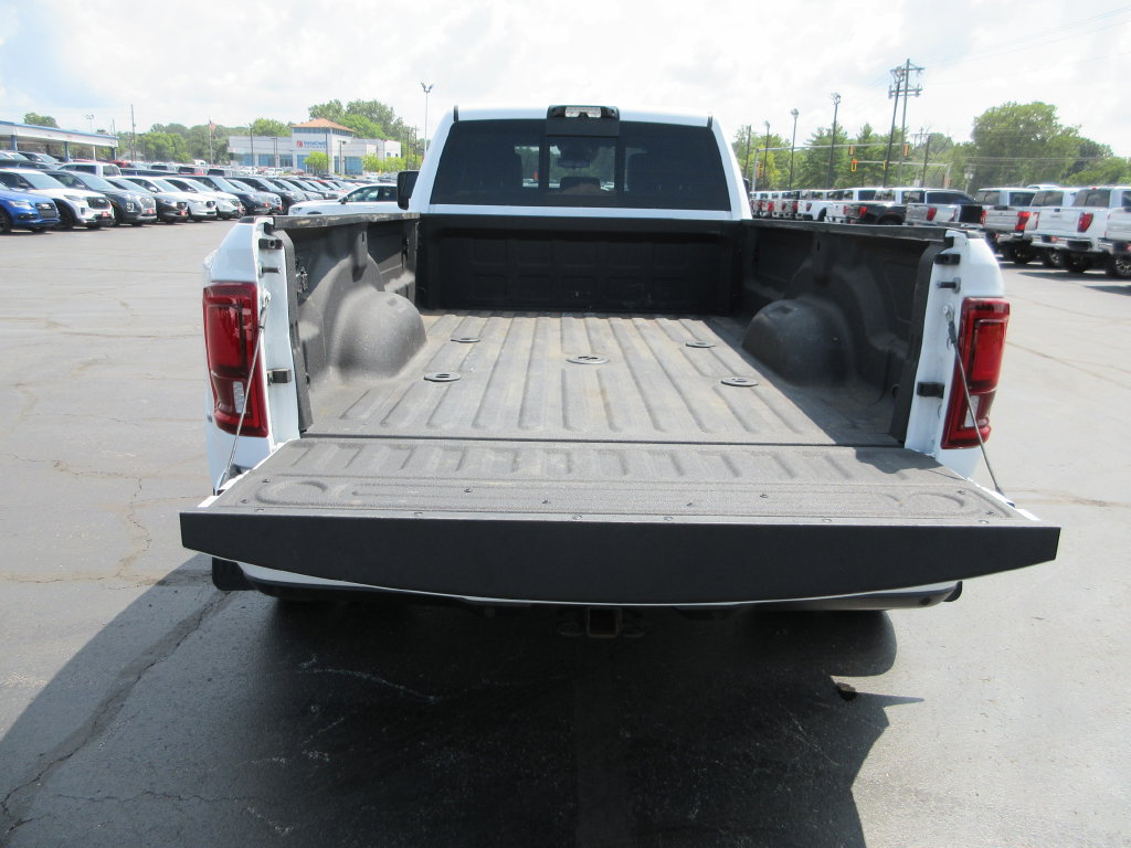 Used 2025 RAM 3500 Limited AWD/4WD image 8