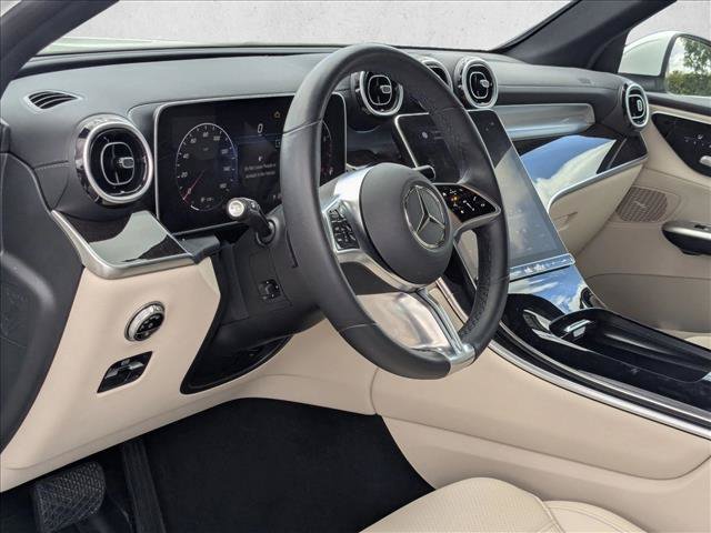 Used 2023 Mercedes-Benz GLC 300 image 10