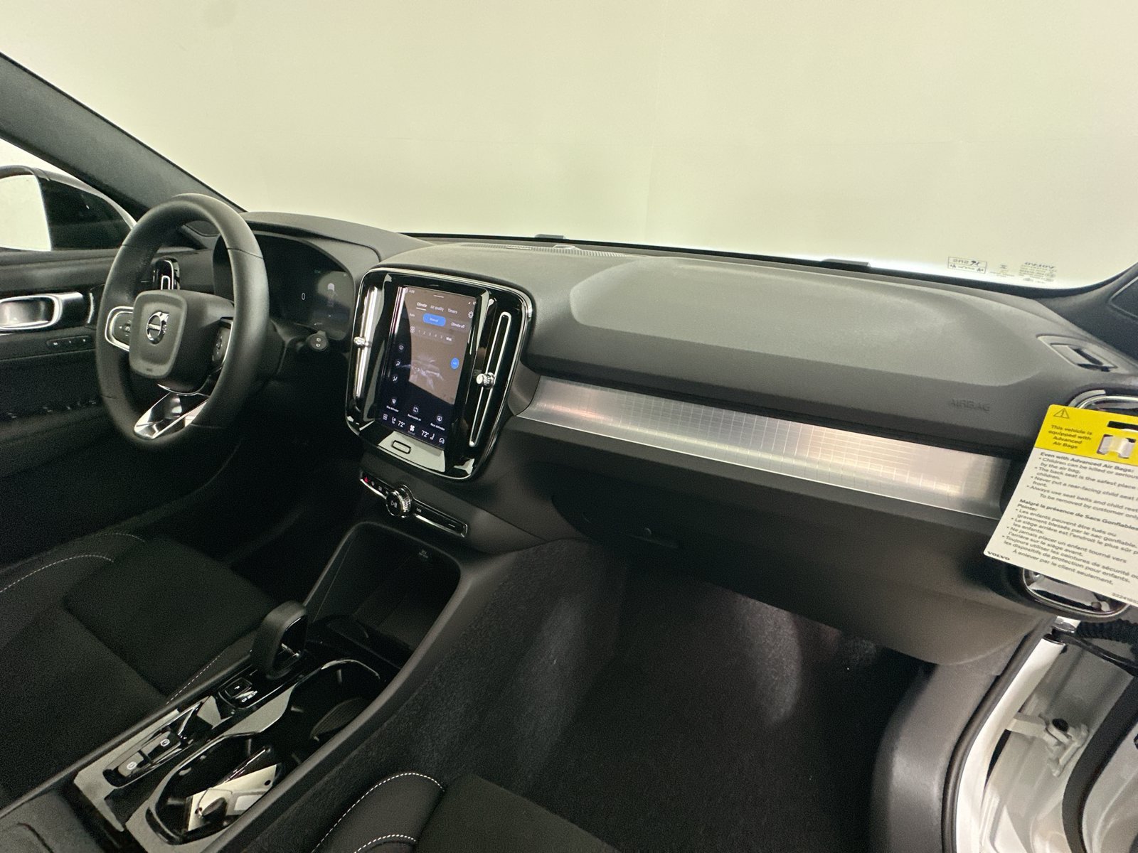 New 2026 Volvo XC40 B5 Ultra w/ Protection Package Premier AWD/4WD image 45
