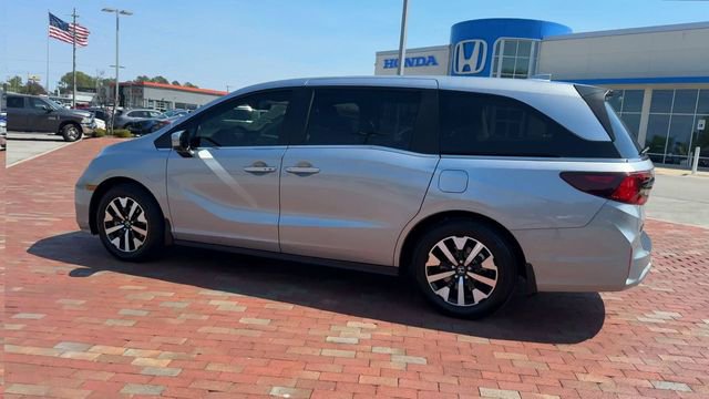 Certified 2025 Honda Odyssey EX-L image 8
