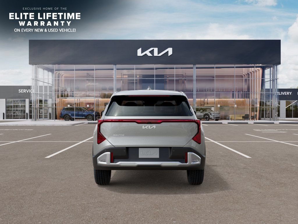 New 2027 Kia Seltos LX FWD image 6
