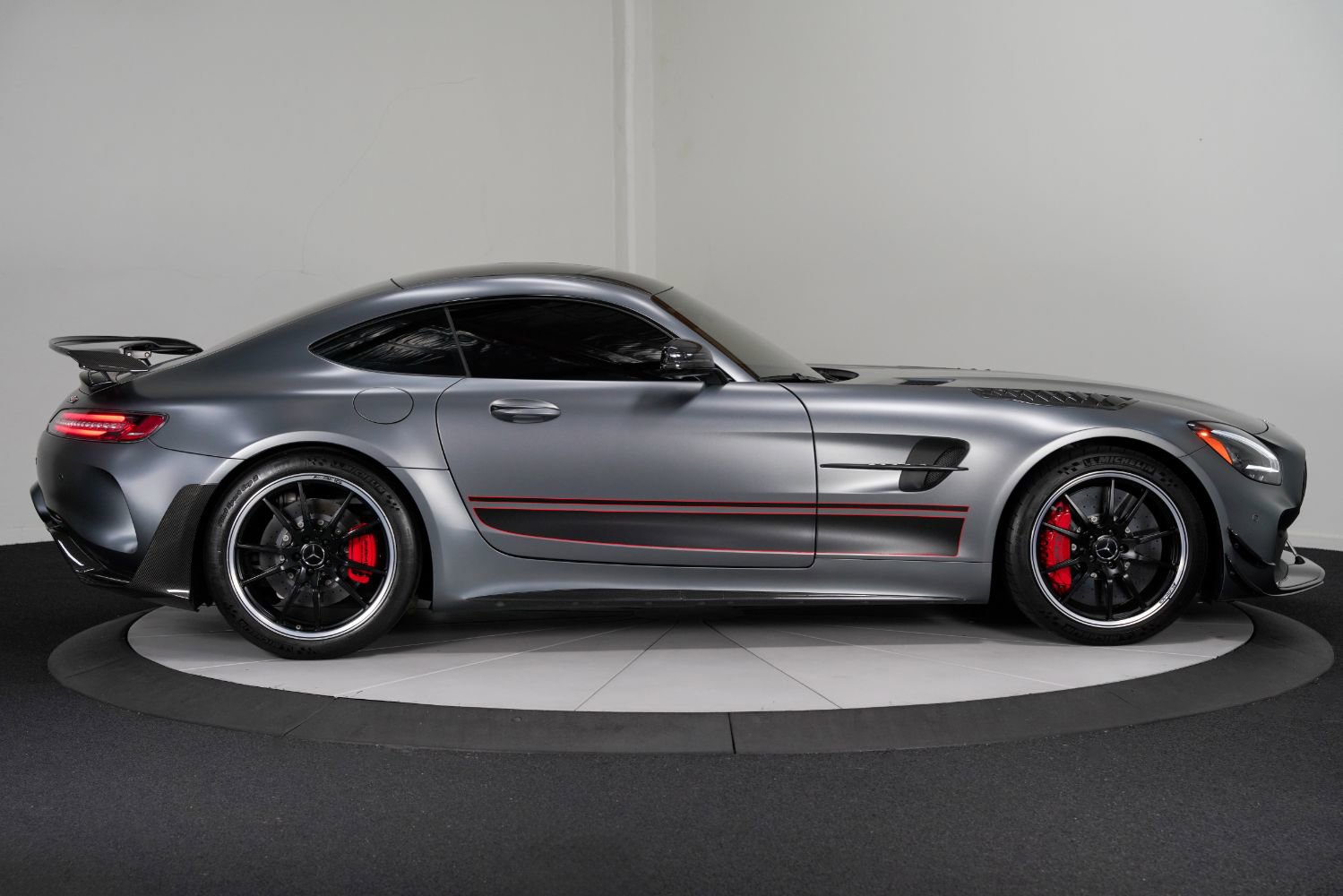 Used 2020 Mercedes-Benz AMG GT R image 9