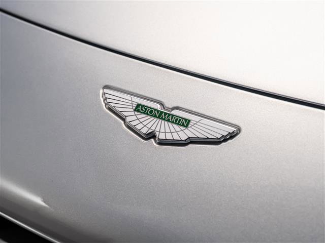 Used 2023 Aston Martin V8 Vantage Roadster image 26