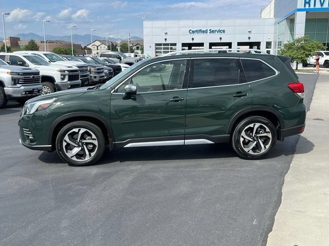 Used 2024 Subaru Forester Touring w/ POP Package 3 AWD/4WD image 2