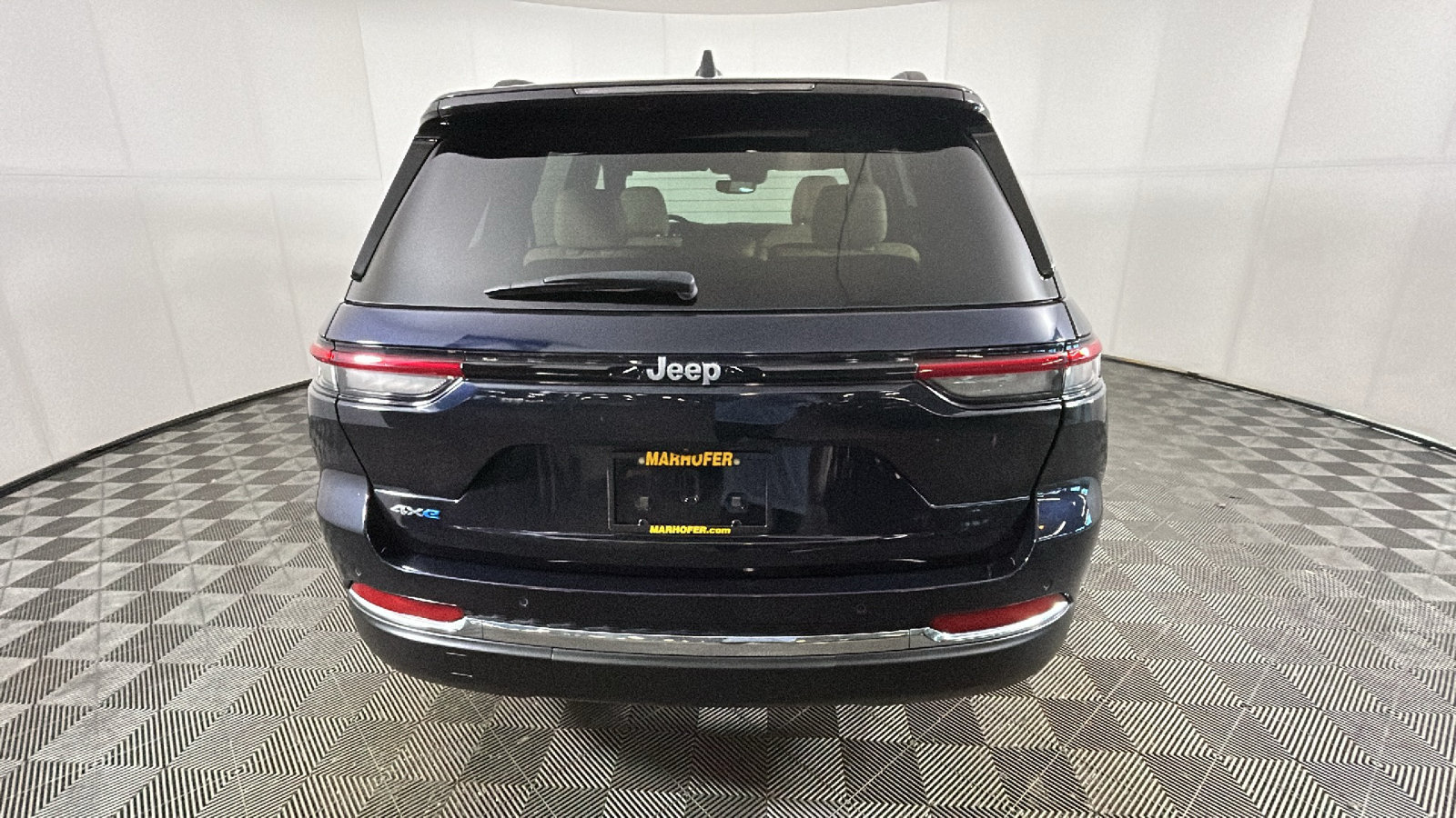 Used 2024 Jeep Grand Cherokee Limited 4xe w/ Trailer Tow Package AWD/4WD image 4