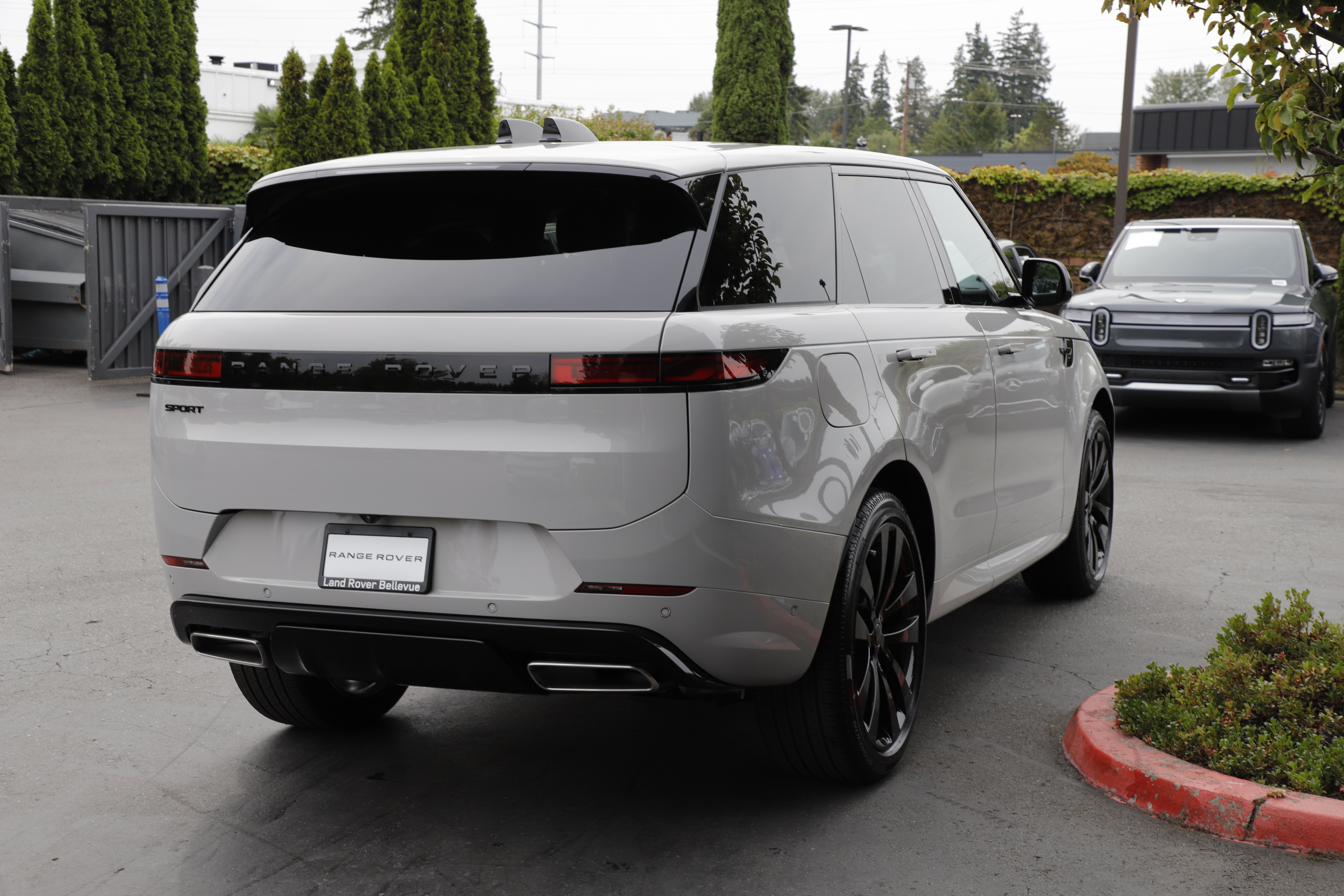 New 2026 Land Rover Range Rover Sport Dynamic SE AWD/4WD image 10