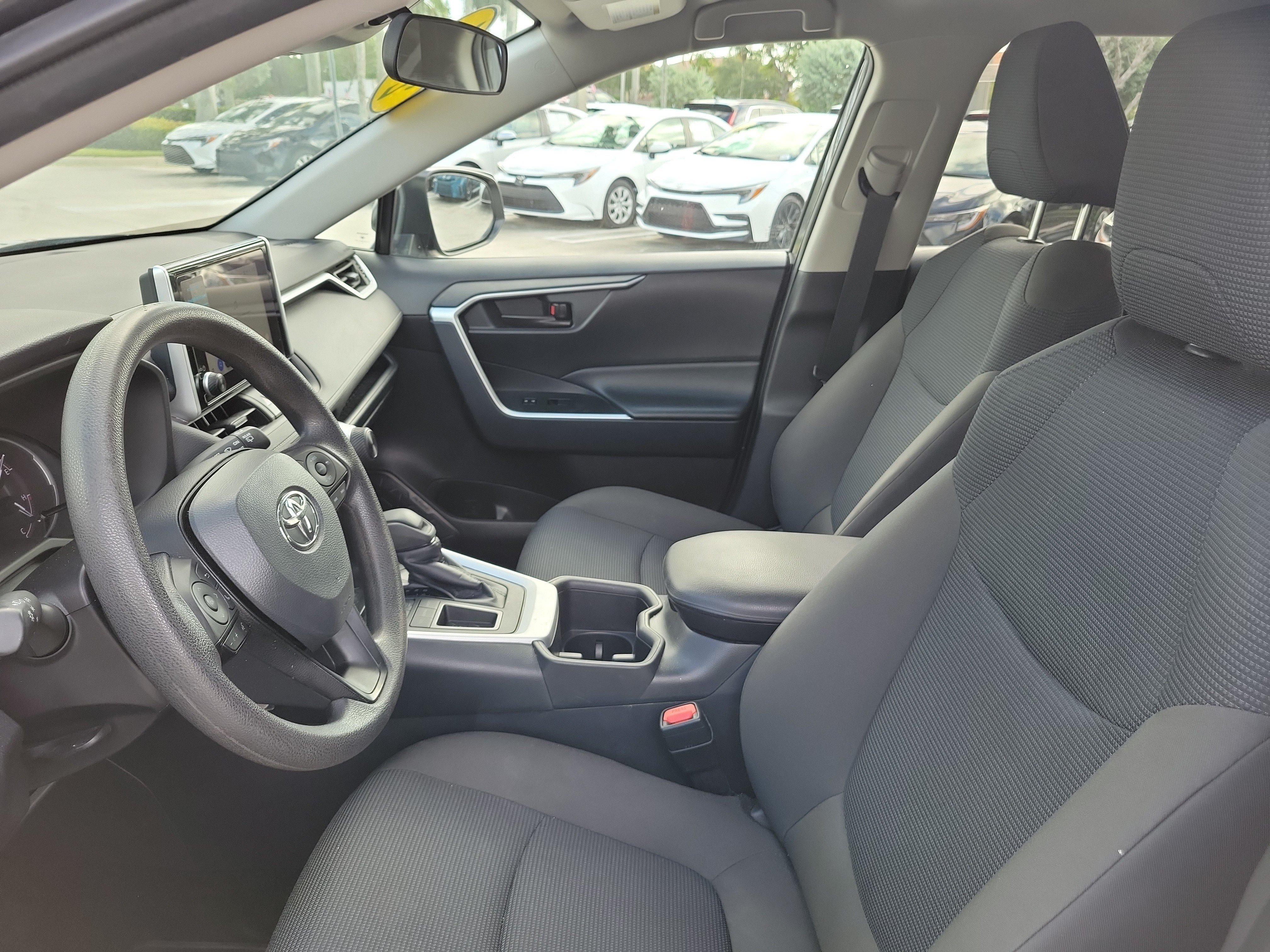 Certified 2025 Toyota RAV4 LE FWD image 22
