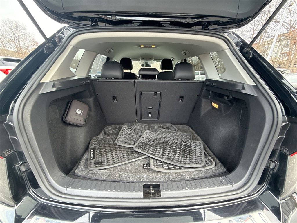 Used 2022 Volkswagen Taos SEL image 20