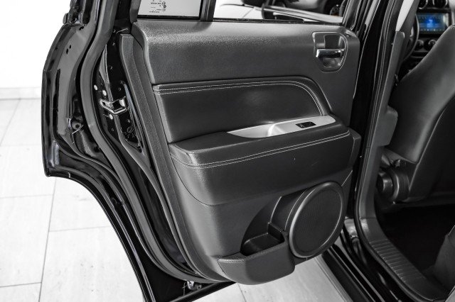 Used 2017 Jeep Compass High Altitude image 37