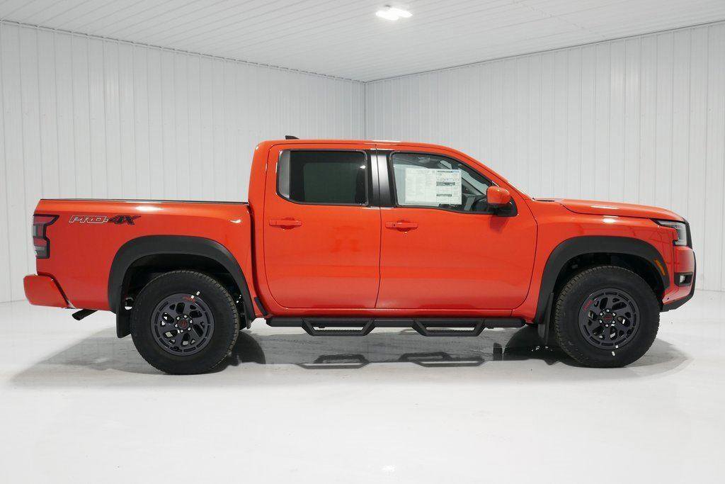New 2025 Nissan Frontier PRO-4X w/ Pro Convenience Package image 4